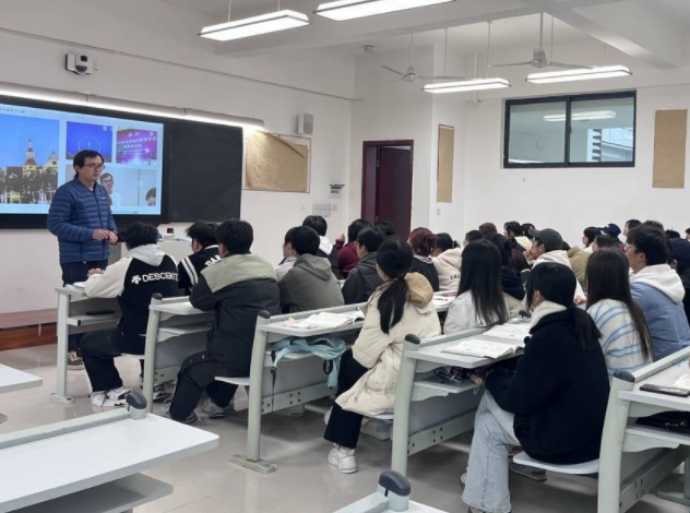 载体和资源的建造与开放为中小学科普和校外科学教育提供物质基础